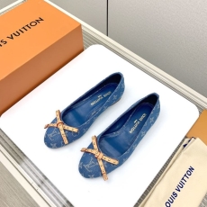 Louis Vuitton Low Shoes